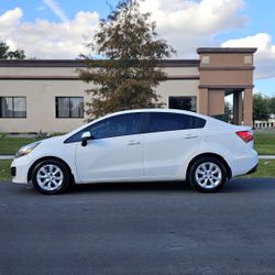 2015 KIA Rio
