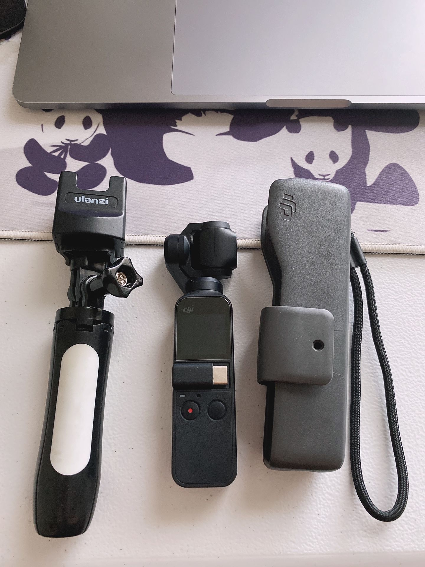 Osmo pocket with charging base & tripod