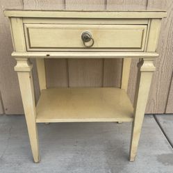Night Stand / Side Table 