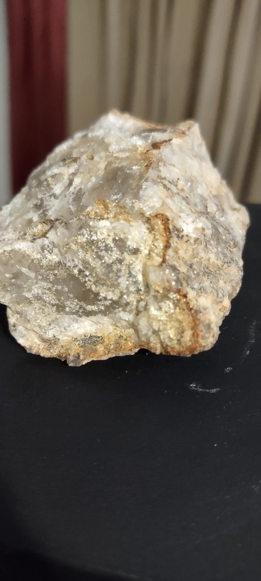 Piedras Naturales Cristalinas Con Oro.