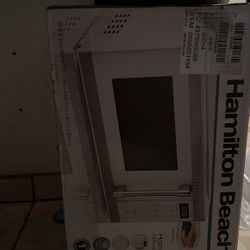Hamilton Beach 1000w Microwave New In Box