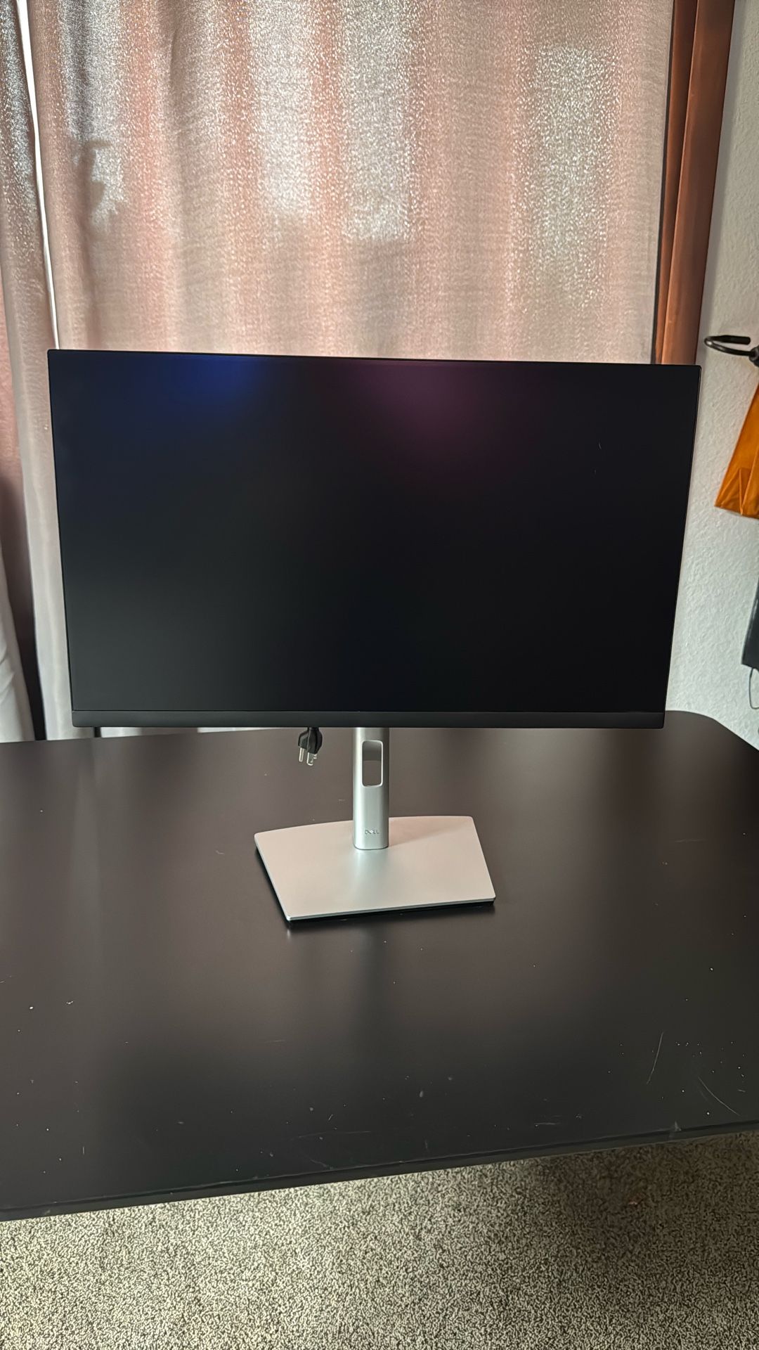 Dell computer monitor