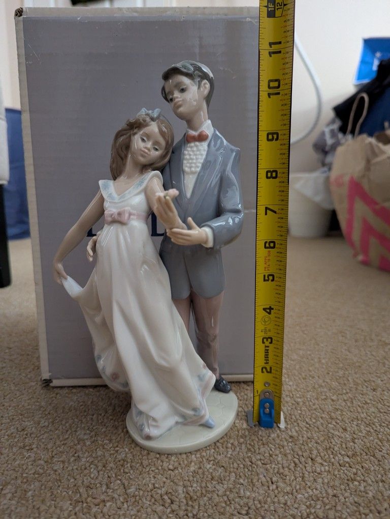 Lladro #7642 Now and Forever Ten Years Together
