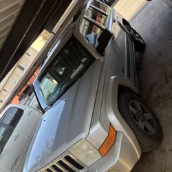2008 Jeep Commander
