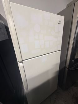 Inglis White Top-Freezer Refrigerator