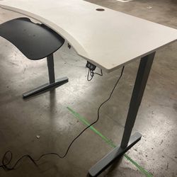Stand Up Desk $100