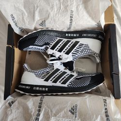 adidas ultraboost 5.0 DNA new  size 10.5