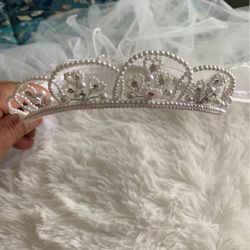 Crown For First Communion/hablo español
