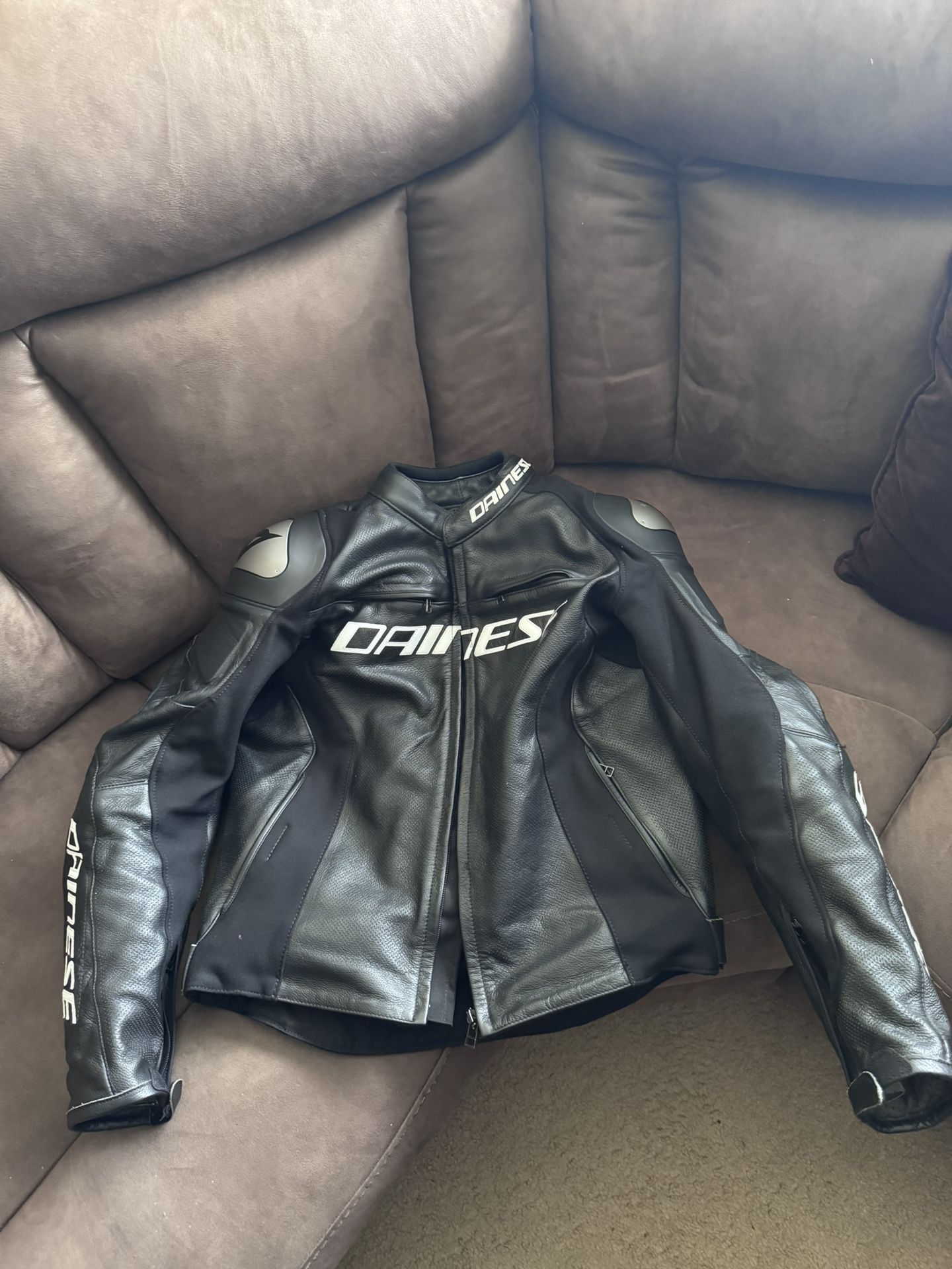 DAINESE RACING 3 PERF. LEATHER JACKET 52