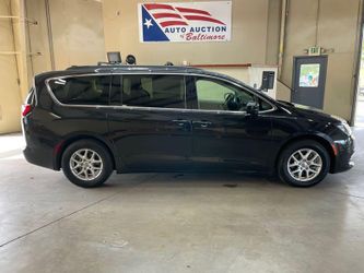 2021 Chrysler Voyager