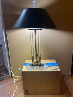 Bauer Designed Lucite and Brass Table Lamp, 1980s In Good Condition $150 Firm on Price