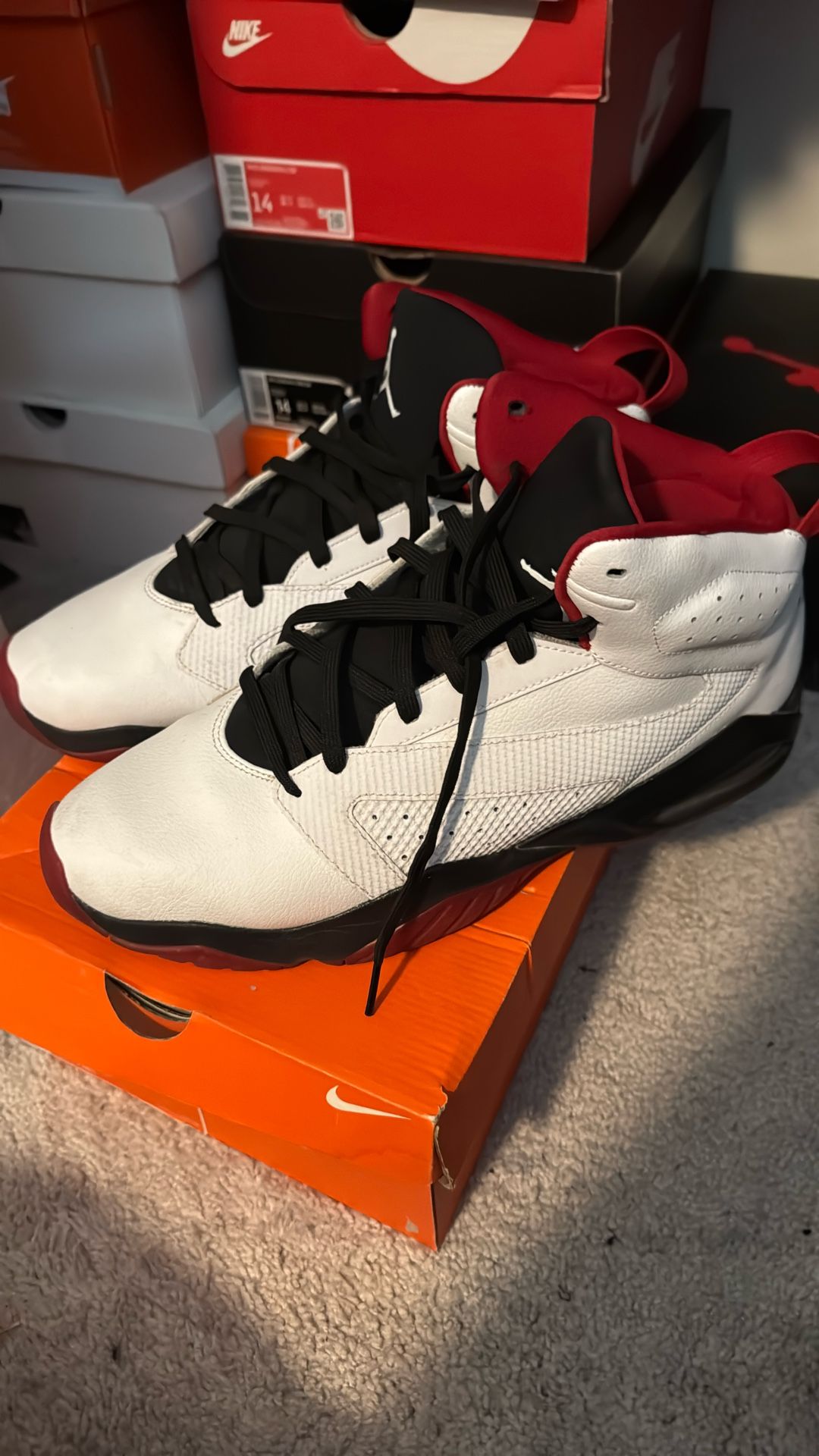 Air Jordan Lift Off “White Gym Red”