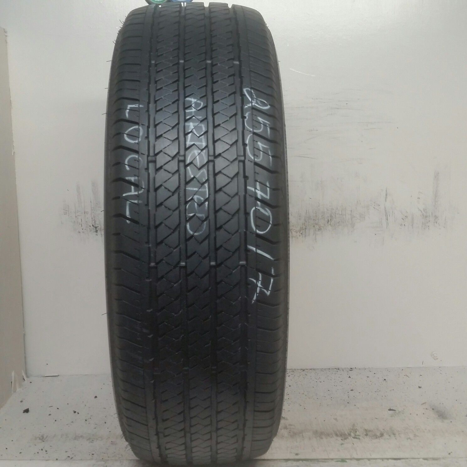 1 Tire 255 70 17 Bridgestone Dueler HT d684 high tread