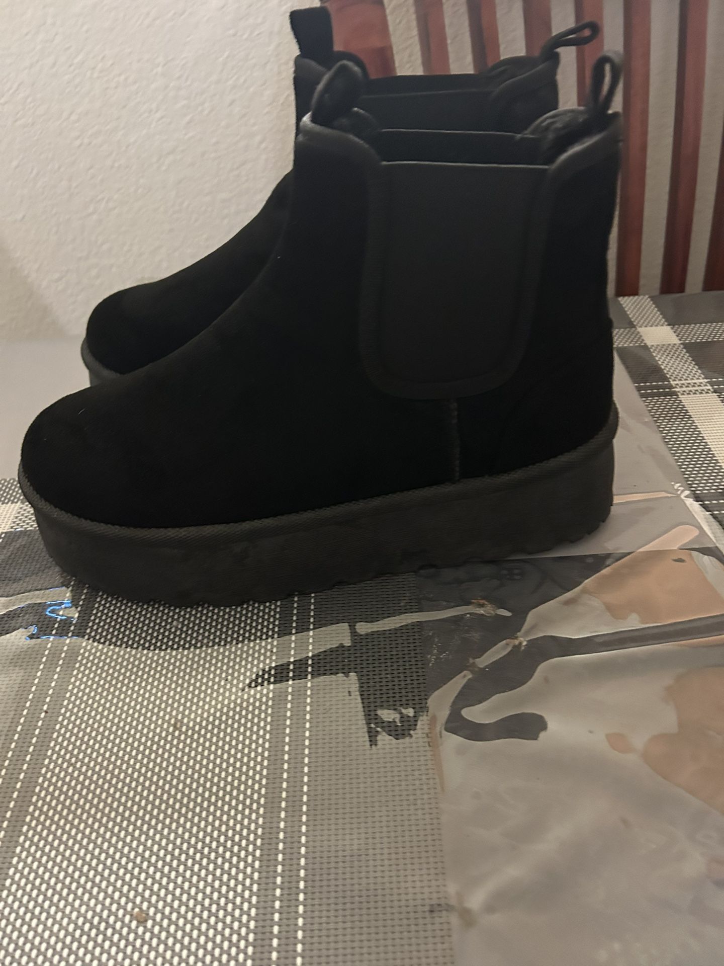 Black Boots