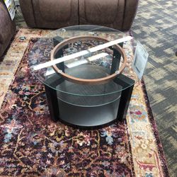 Three piece occasional table set