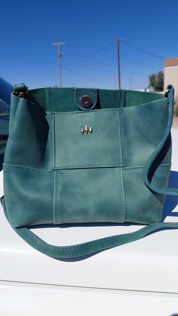 PLG Large Charlotte Crossbody Leather Tote in Surf 🏄