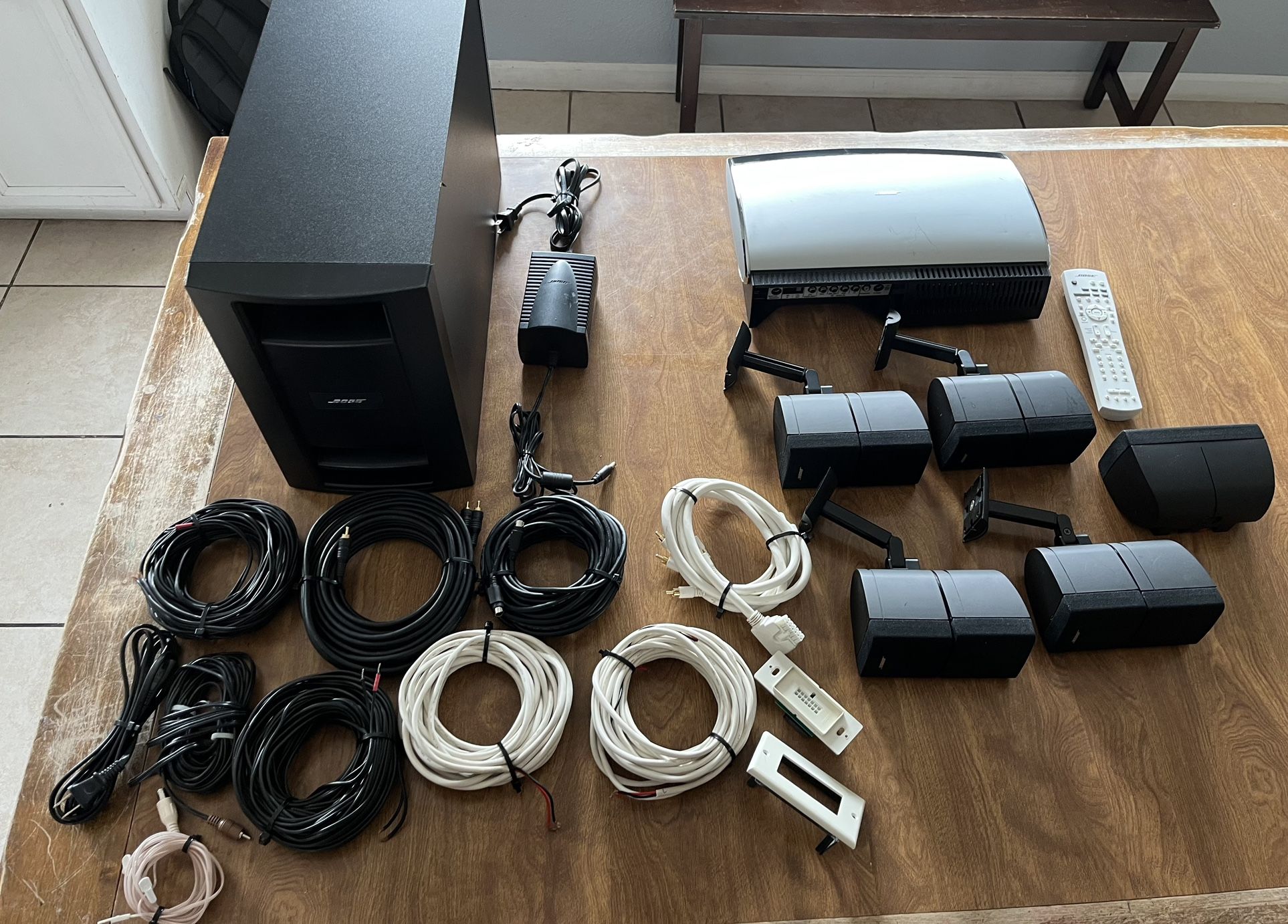 Bose AV18 Media Center