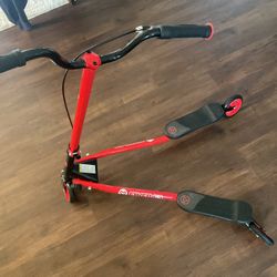 Yvolution Ultimate Self Propelling Scooter Fliker F3 flow series