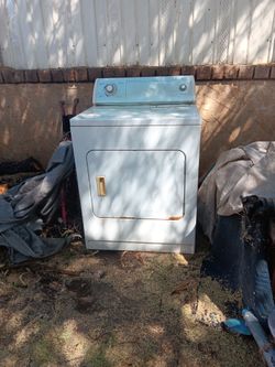 Dryer For Sale Just Need To Be Clean For Sitting Outside Pick Up Only Asking 60