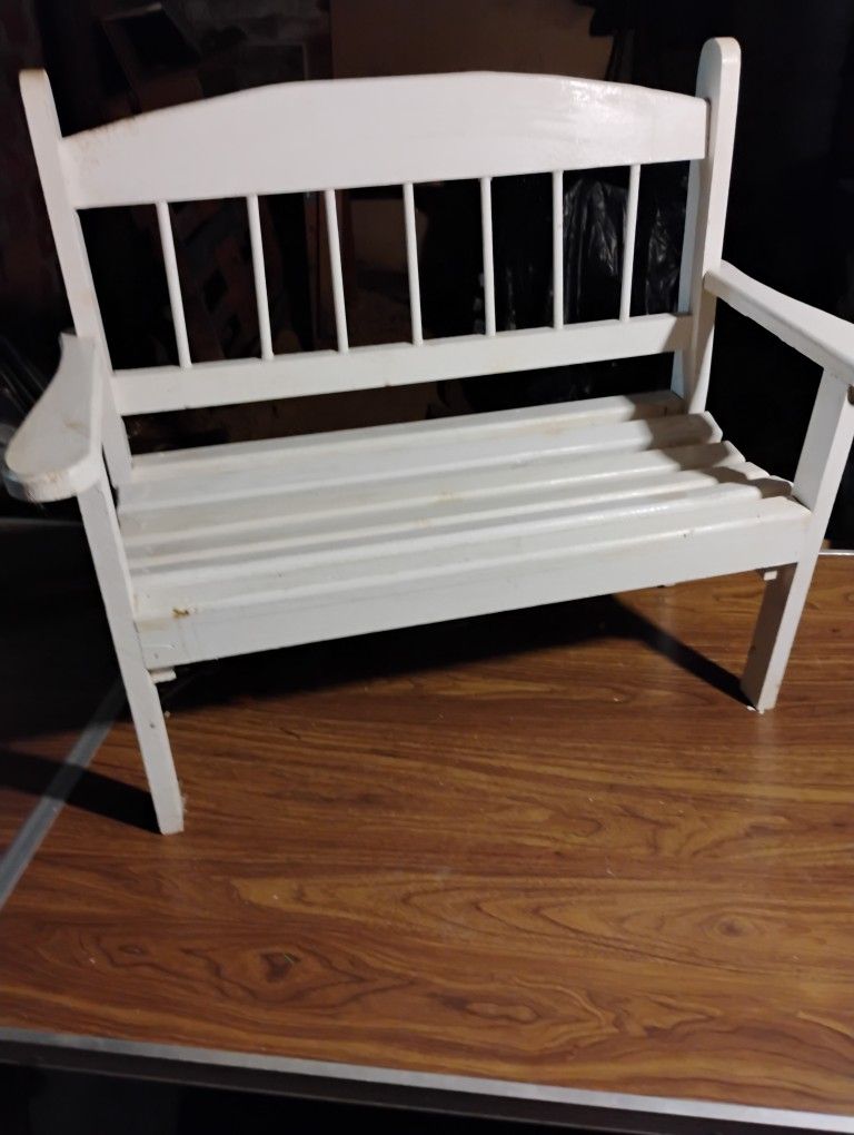 White Wood Chair Size 24x24 Inches