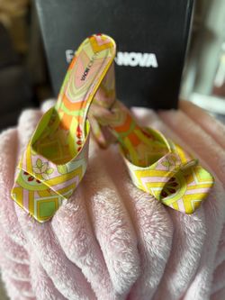 Heels Sz 11