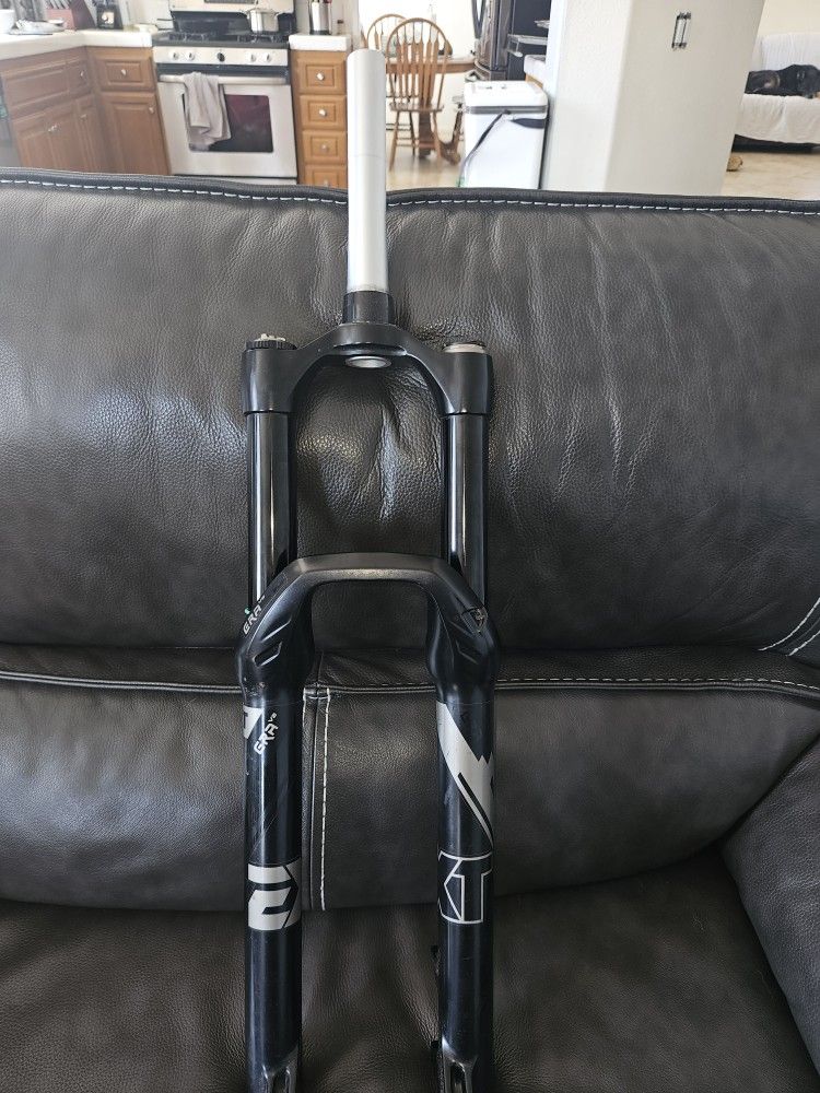 EXT ERA V2 29インチ 160mm EXT ERA V2 Fork 29 EXT ERA V2 29インチ