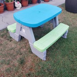 Kids Step 2 Picnic Bench 