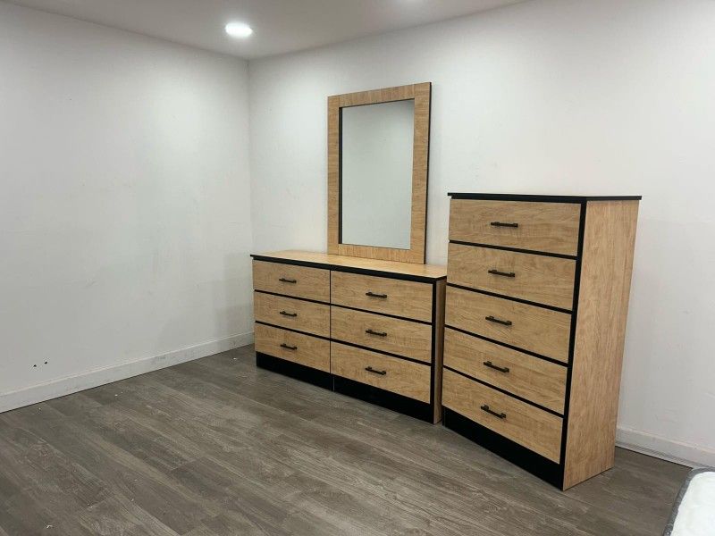 DRESSER WITH MIRROR AND CHEST