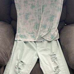 Woman’s Clothing 