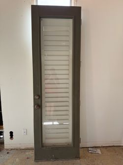 Exterior door WITH security screen