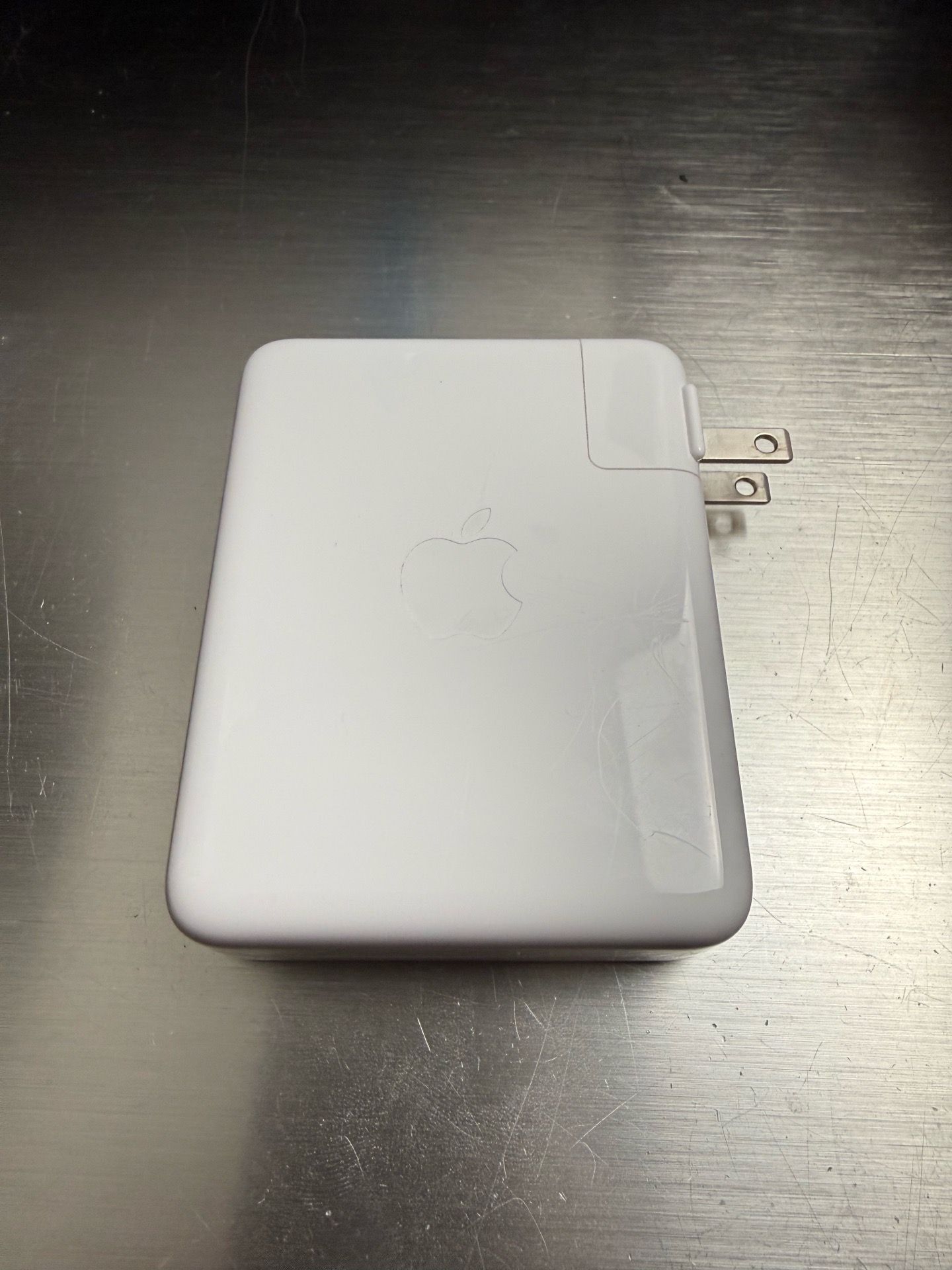140w MacBook MagSafe charger