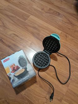 Mini  Waffle Maker 
