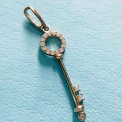 9K Gold Key Chain Charm Never Used