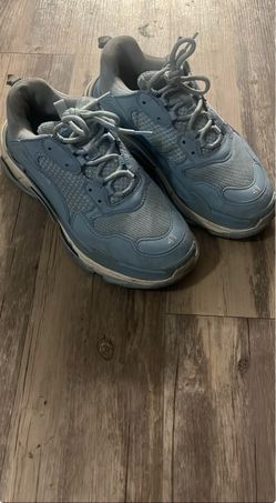 Balenciaga triple S