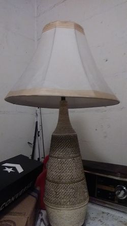 Table lamp