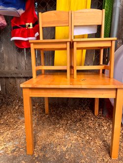 Childs Pine Table & chairs