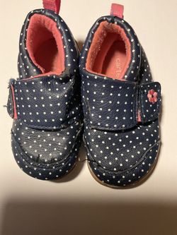 Girls blue polka dot shoes size 4 by carters