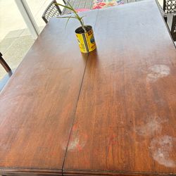 Dining Table with 4 chairs