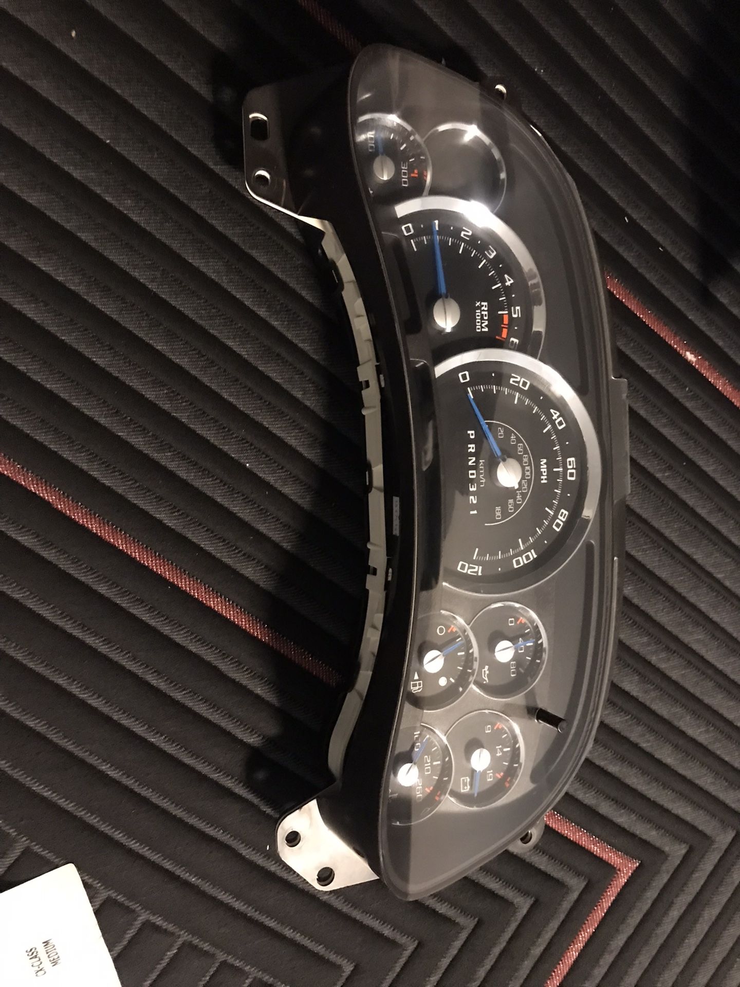 Escalade Cluster