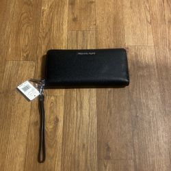 Michael Kors Saffiano Wallet
