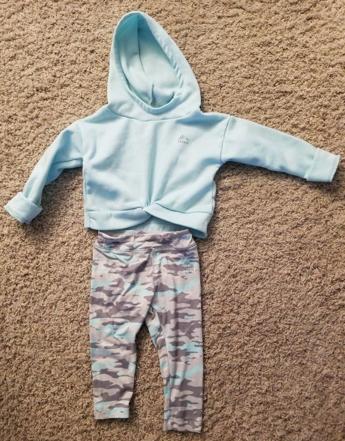 18 Mo 2PC Hooded Sweatshirt And Matching Camo Strech Pants