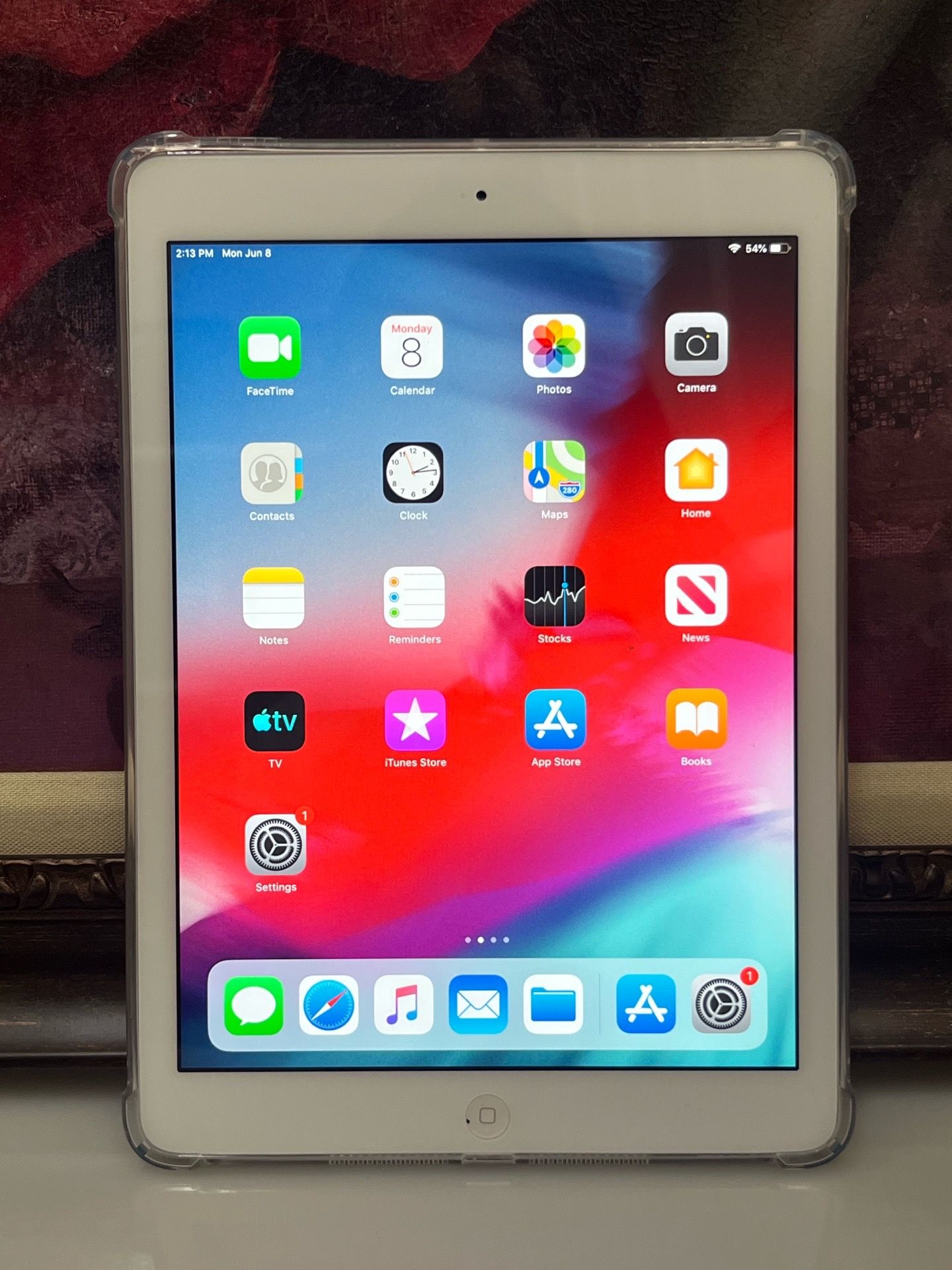 Apple iPad Air 1st Gen Black A1474 32GB Tablet 9.7” iOS 12 w/ Case - $39