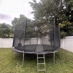 14ft Trampoline 
