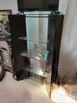 ENTERTAINMENT CENTER