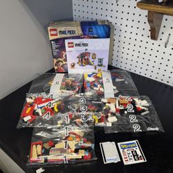 LEGO Buggy the Clown's Circus tent ( check description) 