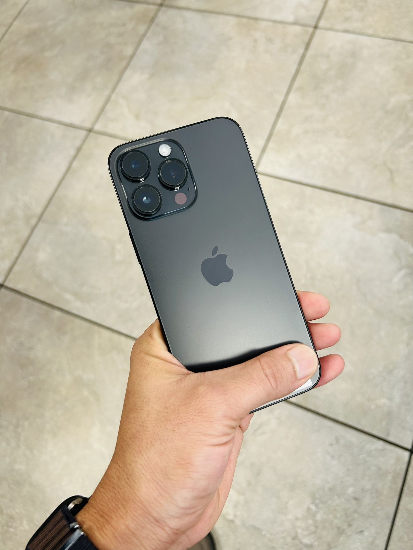 iPhone 14 Pro Unlocked