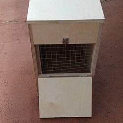 NESTS ( Macaw and African Grey)