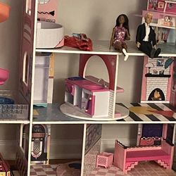lol doll house