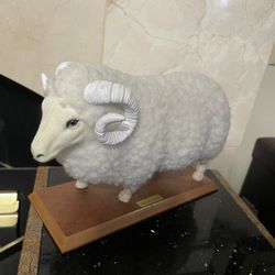 Vintage New Zealand Sheep Figurine with Curled Horns