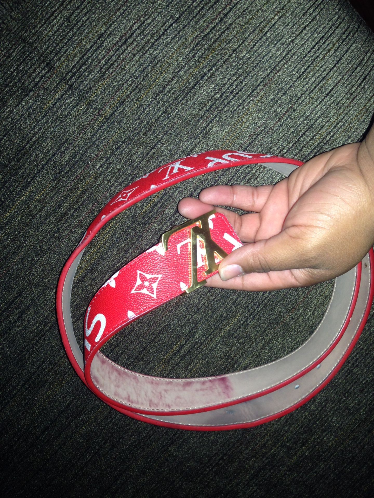 Supreme belt LV
